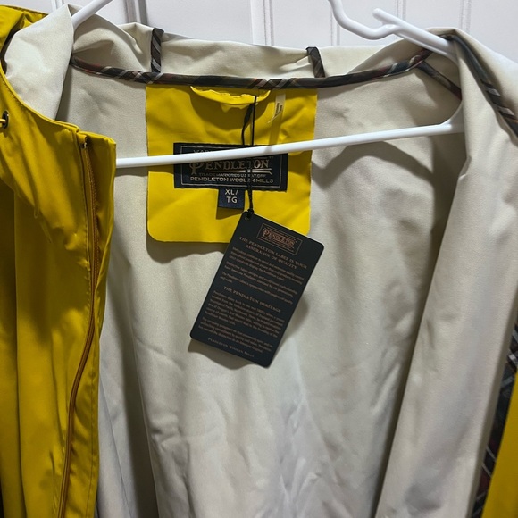 Pendleton NWT Yellow Rain Jacket- Women’s Size XL - Picture 7 of 9